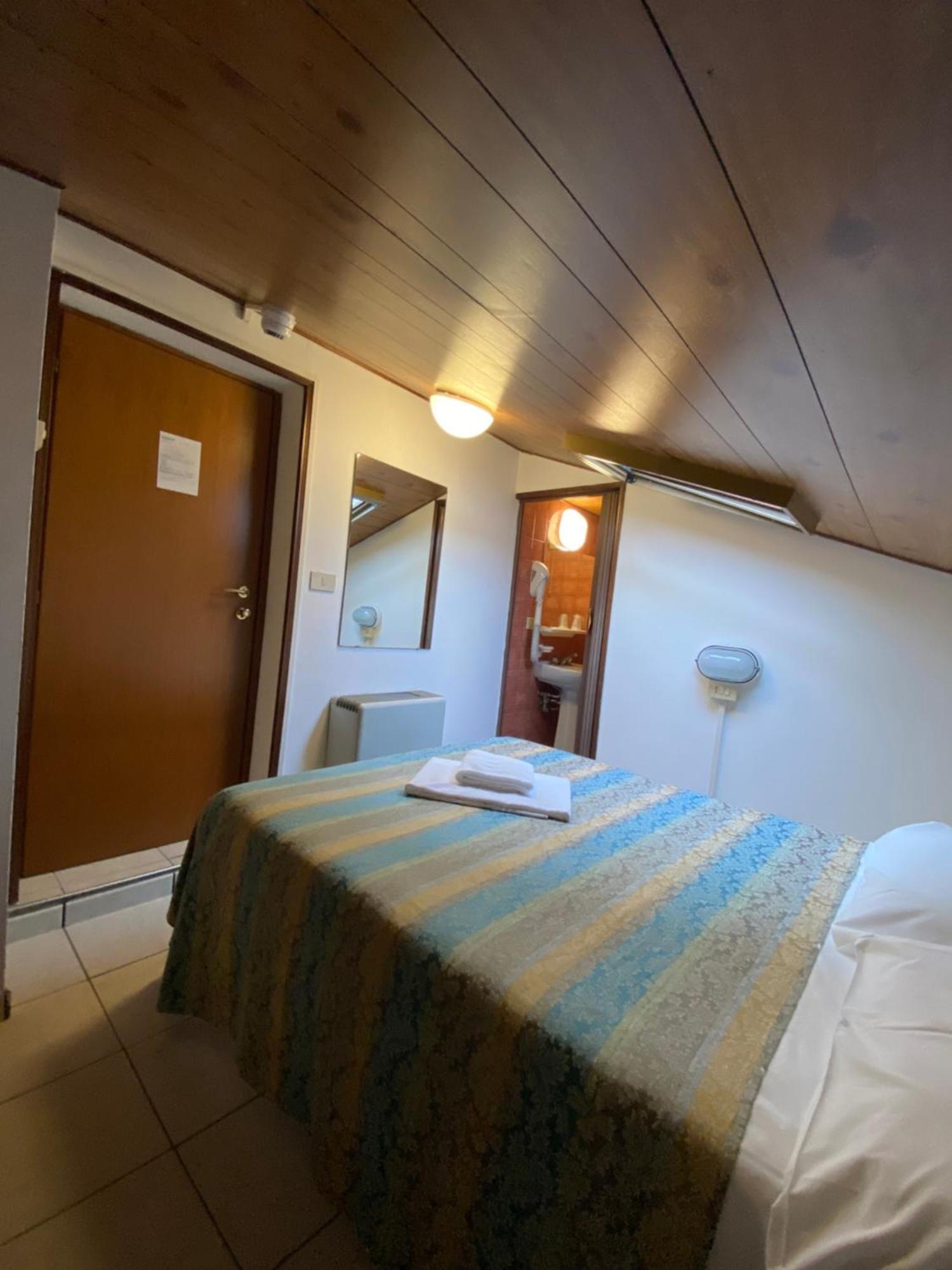 Hotel Aldebaran Lido di Jesolo Pokoj fotografie